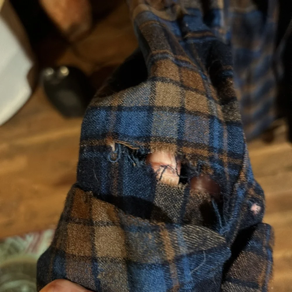 Pendleton Wool Long Robe - Picture 3 of 6